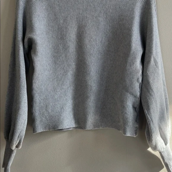 Gilli Long Sleeve Mock Neck Ribbed Knit Top Sweater Heather Grey size small - Picture 8 of 15